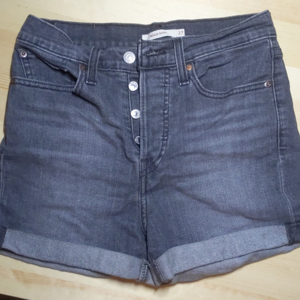 Levi's high waisted shorts